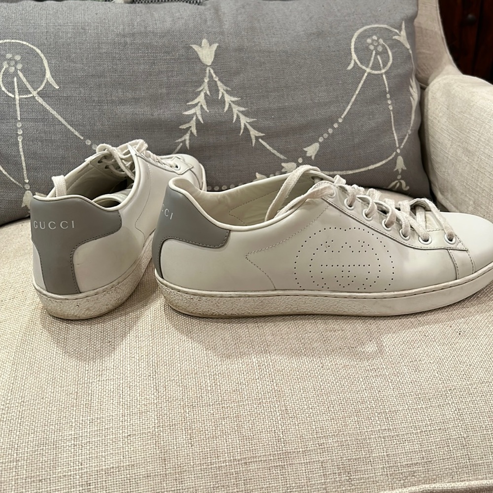 Gucci White Sneakers with Gray Heel